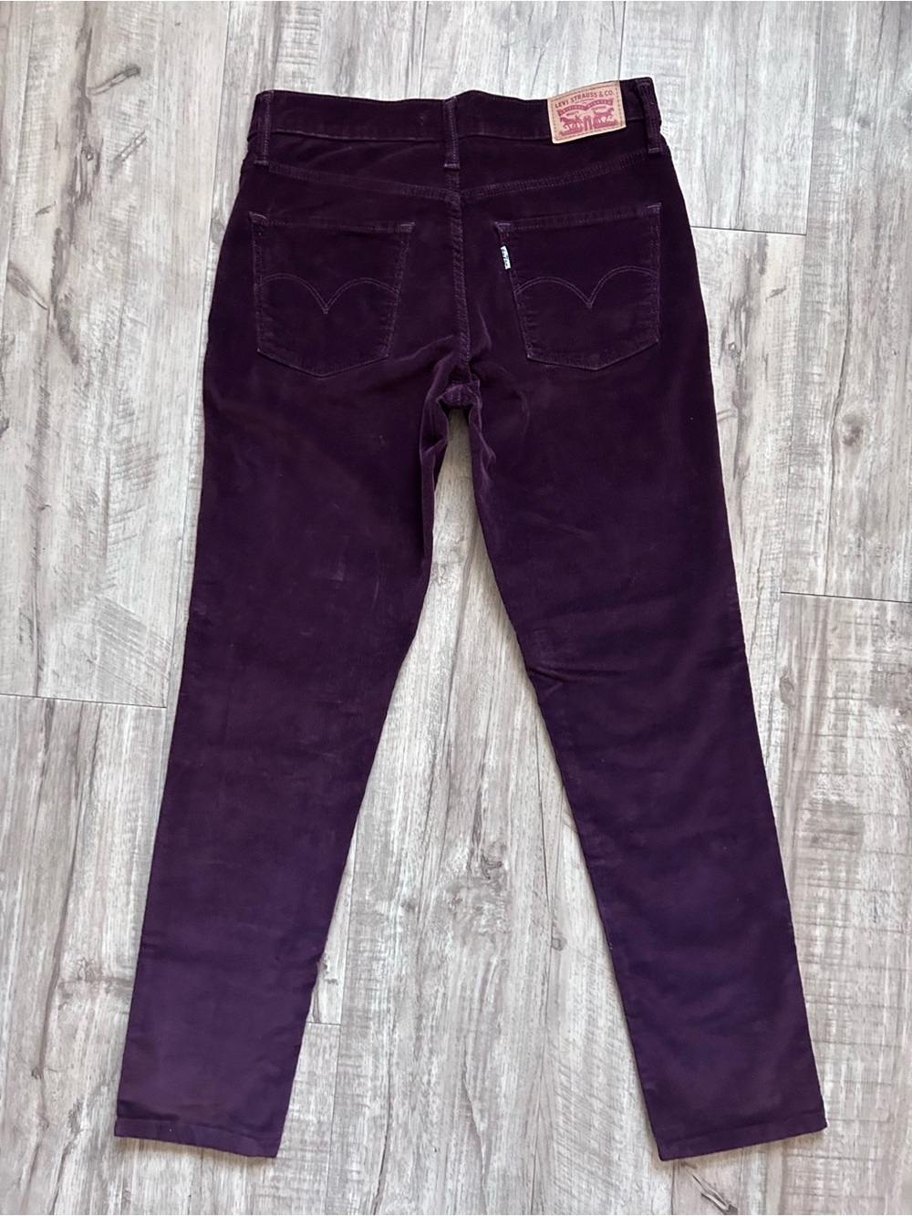Levi's 311 shaping skinny Women's Deep Plum Corduroy pants fall cozy warm soft